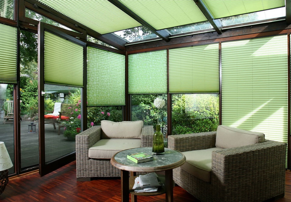 ����� ������ Cosiflor ������� FE � PLE-12 � ��������������� Somfy LW-25